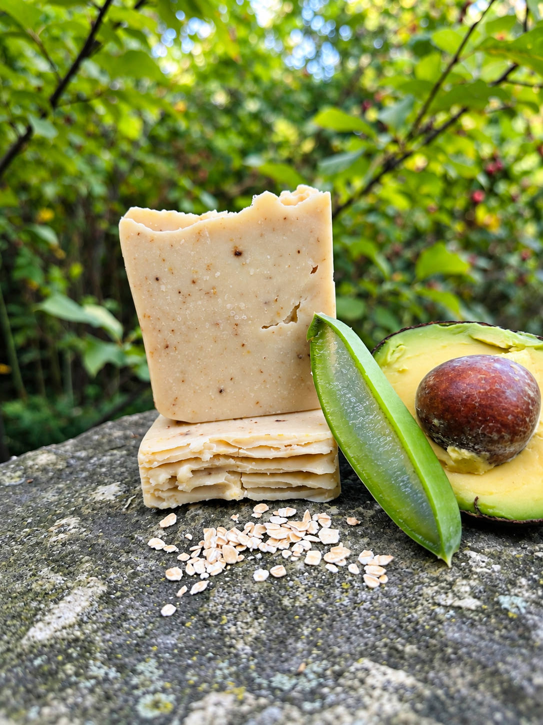 Quiet Meadow – Unscented Oat & Aloe Botanical Soap Bar